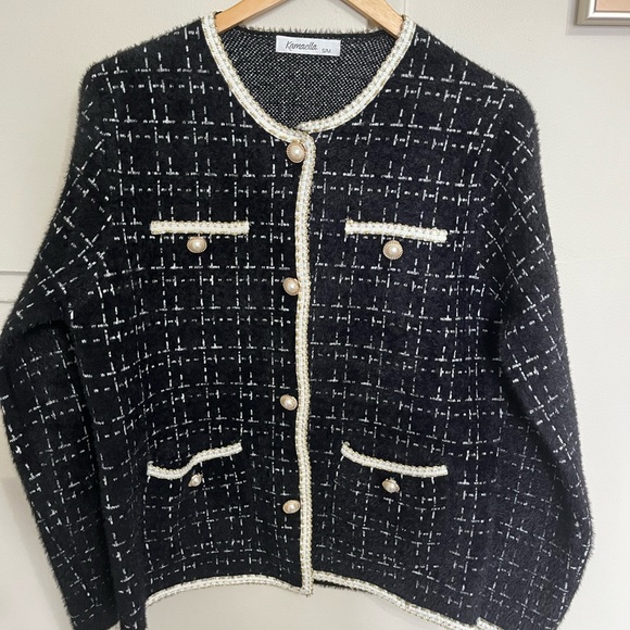 Jacket - Picture 1 of 4